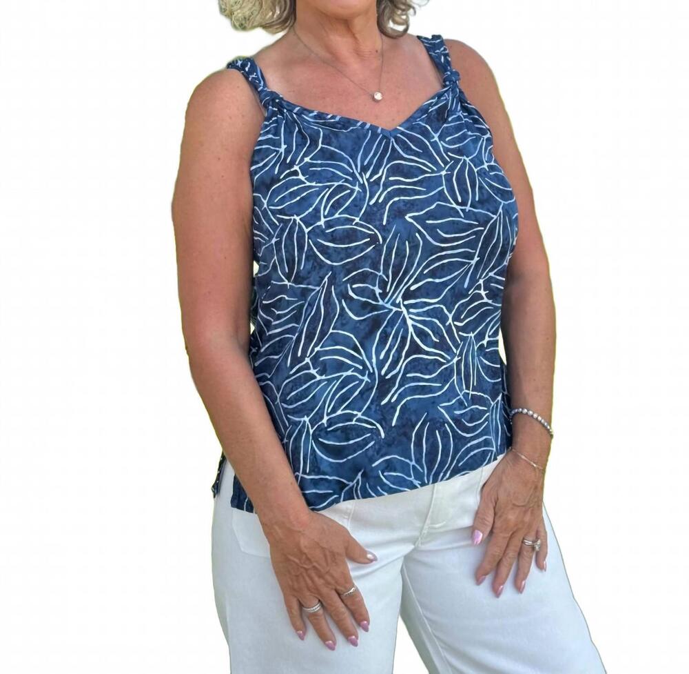 NEW SANTIKI lyla top in navy leaf